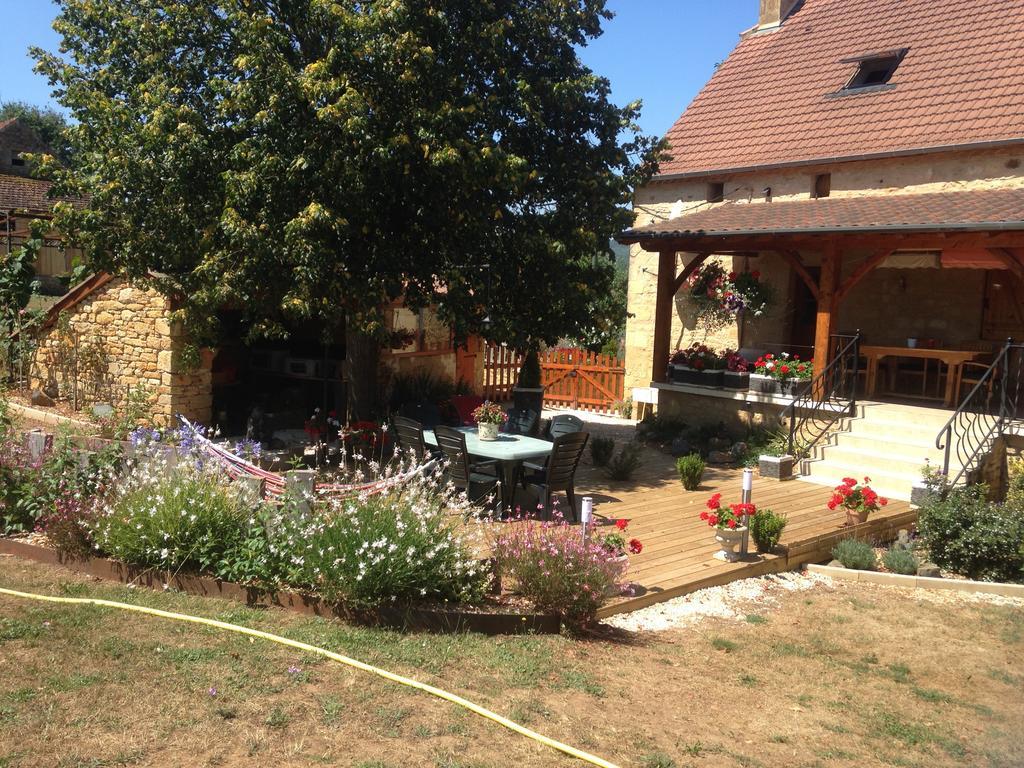 Entre Lot Et Dordogne Bed & Breakfast Saint-Cirq-Madelon Luaran gambar